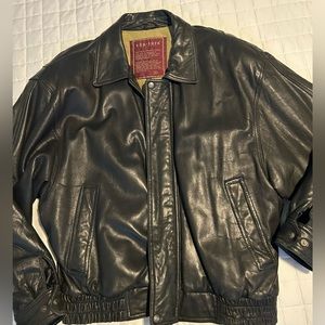 Couture by J Park Black Leather Bomber Jacket-size XL